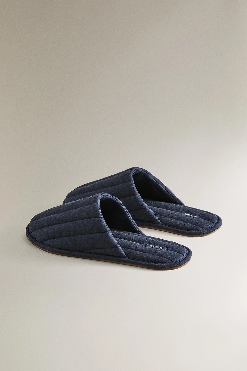 QUILTED MULE SLIPPERS