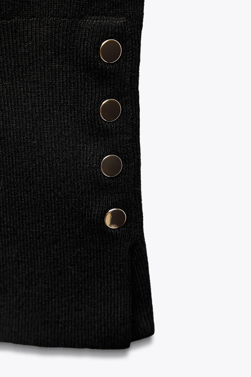 BASIC PLAIN KNIT SWEATER