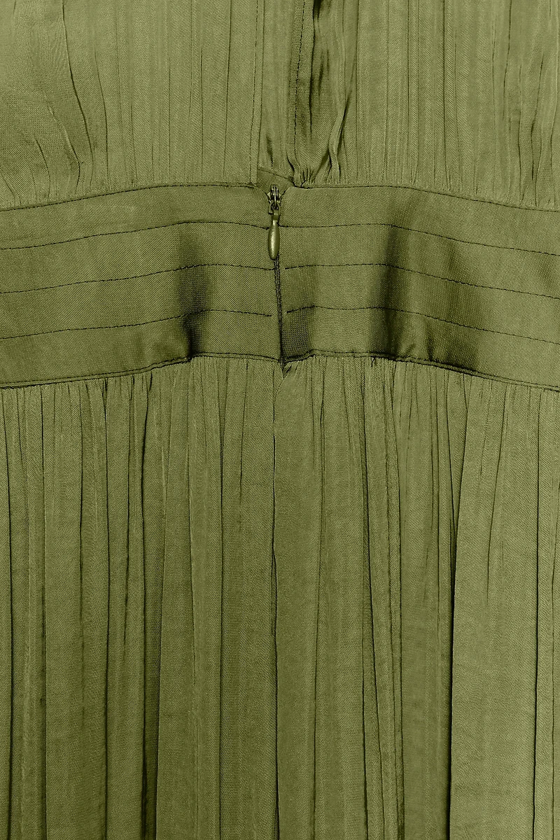 LONG HALTER FROG FASTENING DRESS