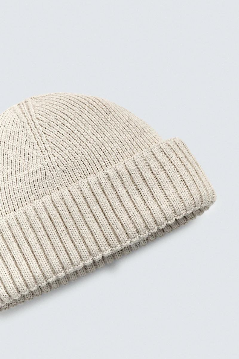 BASIC SHORT HAT