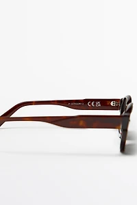 Round sunglasses