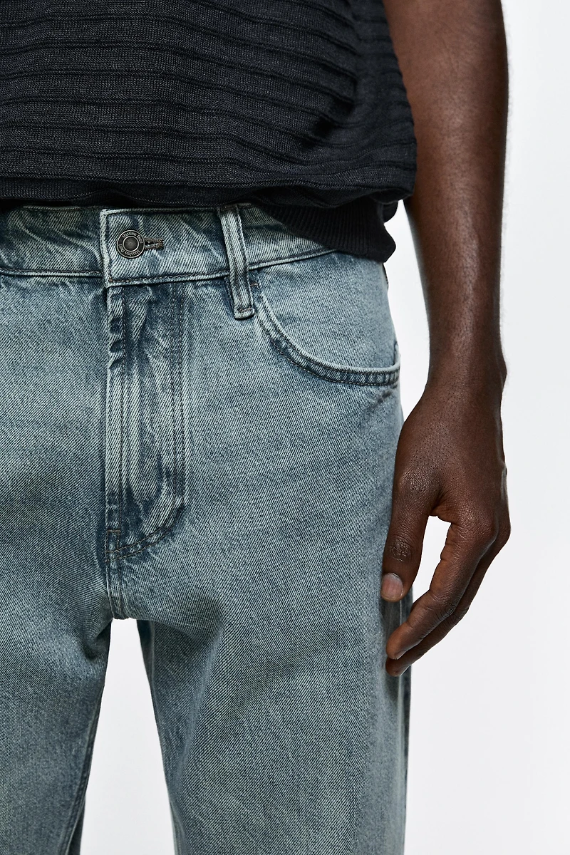 Tapered fit jeans