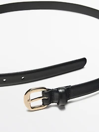 Leather belt with arched buckle