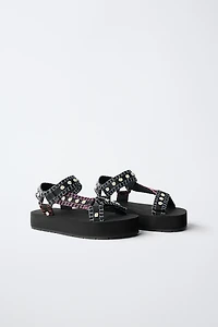 EMBROIDERED FLORAL SANDALS