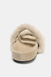 FAUX FUR FLAT SANDALS