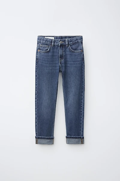 STRAIGHT LEG JEANS