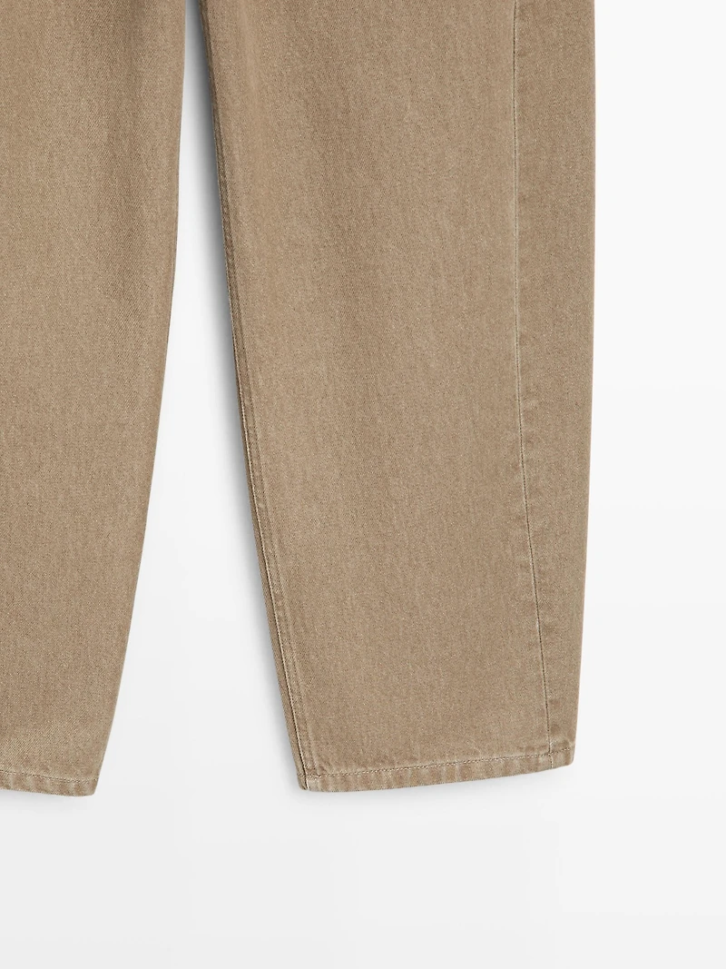 Mid-waist balloon fit jeans