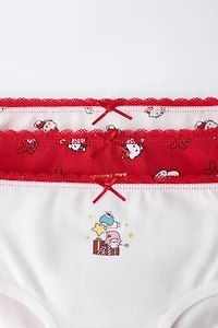 AGES 1-6 / THREE-PACK OF HELLO KITTY © SANRIO UNDERWEAR