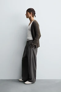 FLOWY TOPSTITCHED PANTS