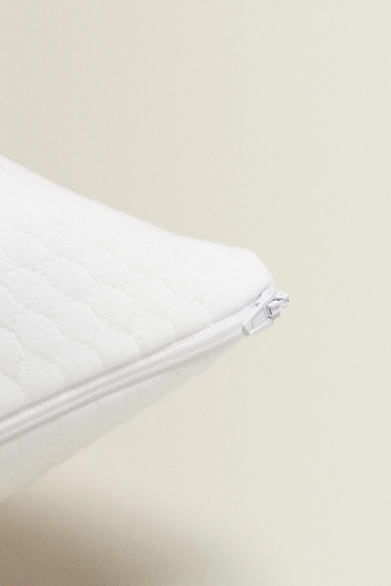 MEMORY FOAM FLAKES PILLOW