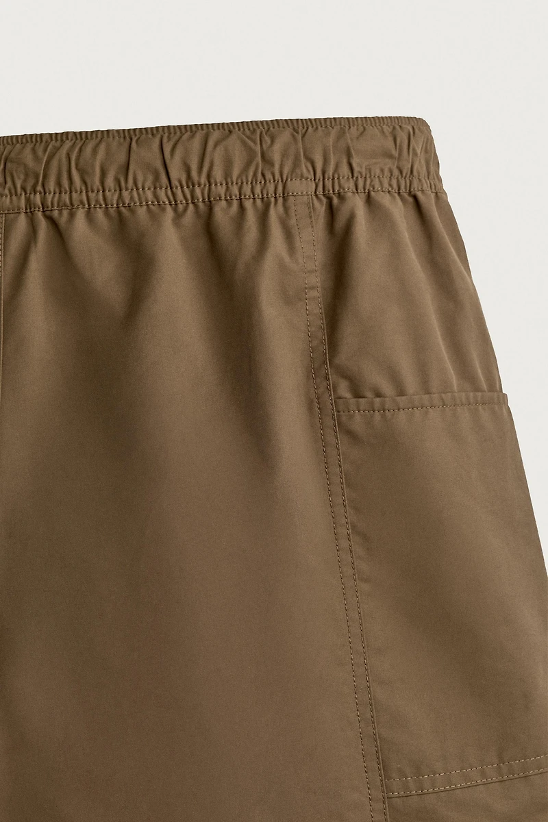SEAMED SWIM SHORTS