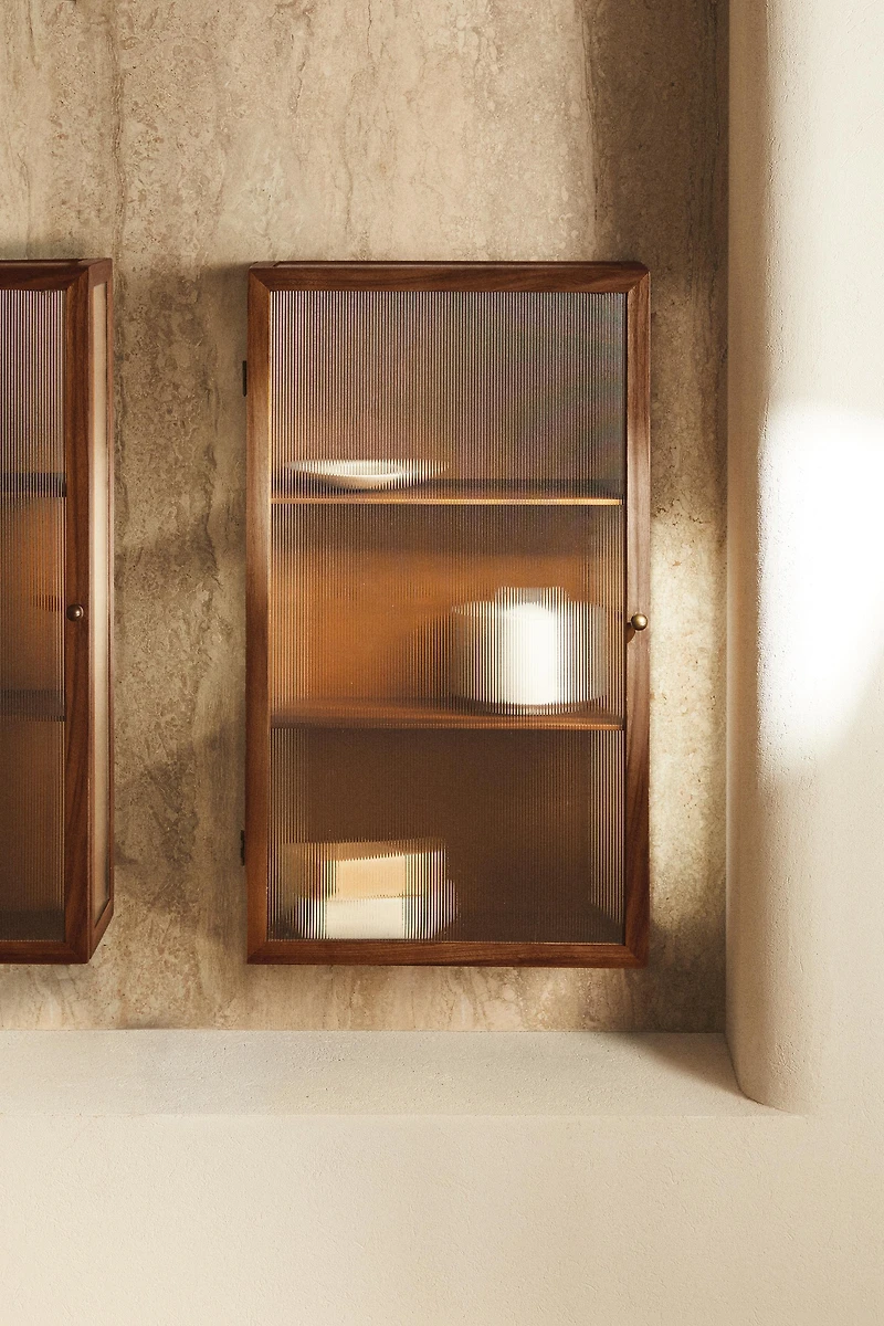 WALL STORAGE UNIT