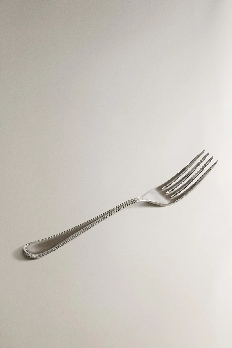 SHINY STEEL SERVING FORK