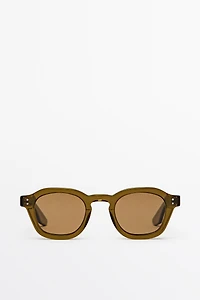 Round sunglasses