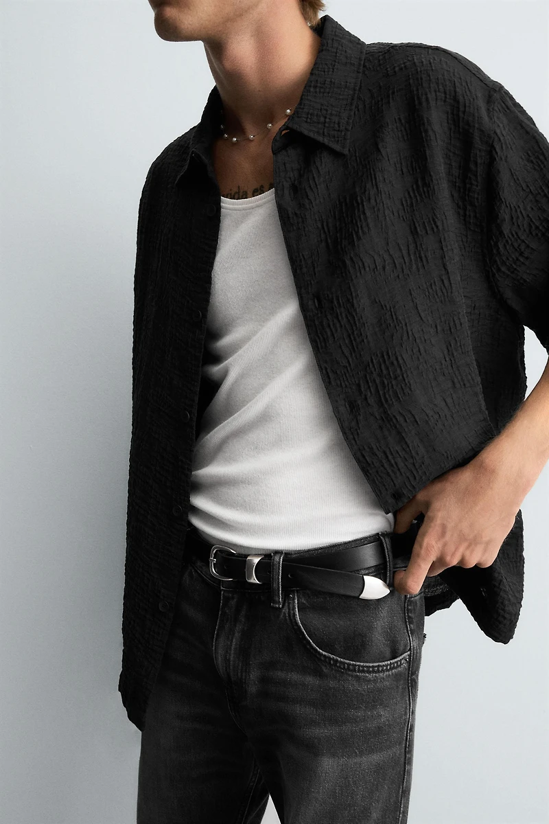 FLOWY TEXTURED SHIRT