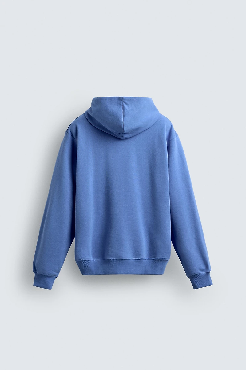 BASIC HOODIE SWEATSHIRT