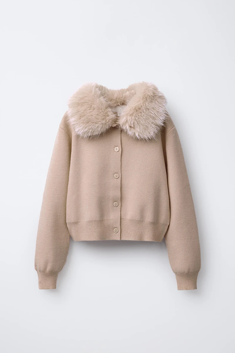 CARDIGAN WITH DETACHABLE FAUX FUR COLLAR