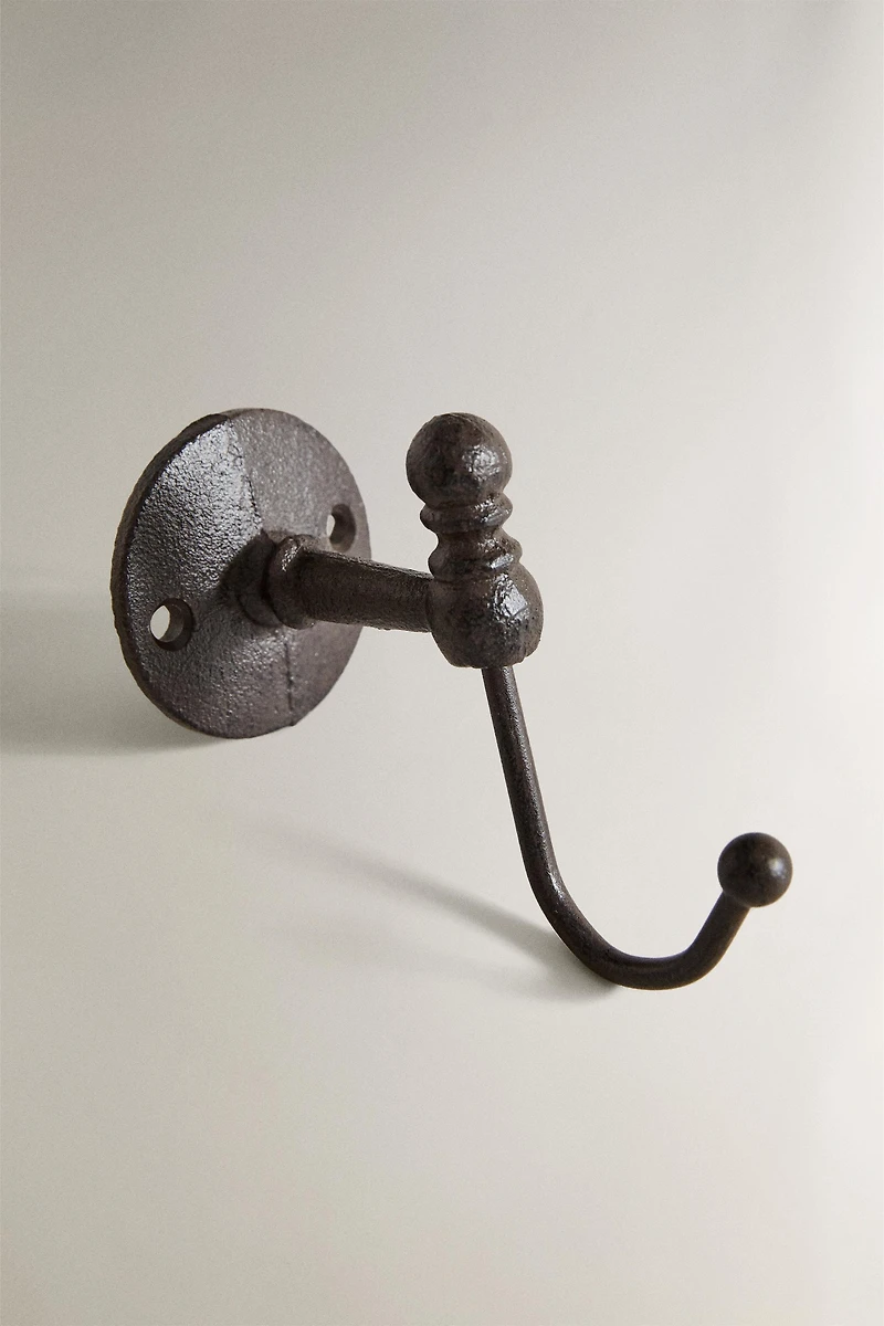 PORTE-MANTEAU EN FONTE