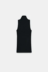 HIGH COLLAR SLEEVELESS TOP