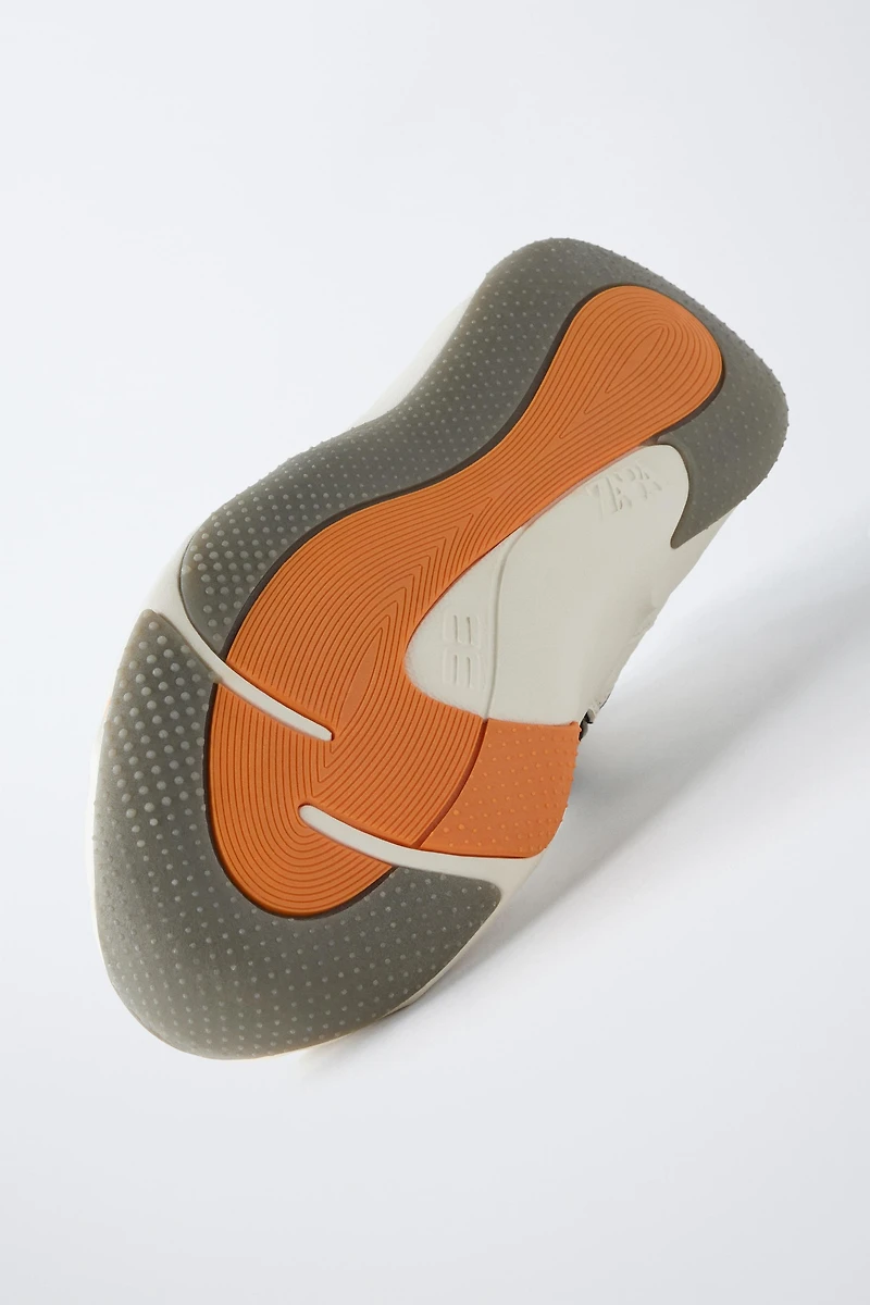 BASKETS MONTANTES SPORTIVES