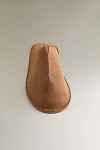 CHAUSSONS OUVERTS À L’ARRIÈRE CUIR