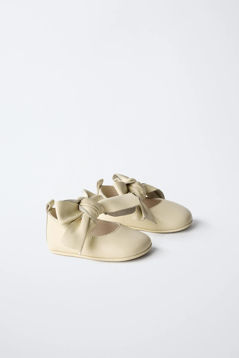 BALLERINES EN CUIR