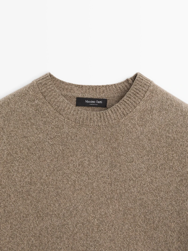 Pull en maille chinée à col rond