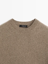 Pull en maille chinée à col rond