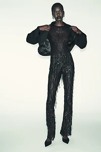 LONG SLEEVE LACE TOP