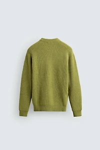 RIBBED TEXTURED SWEATER