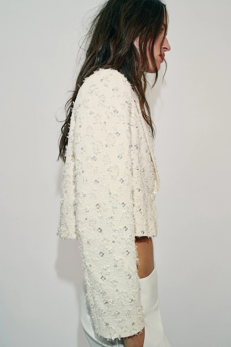 EMBELLISHED FRINGED CROPPED BLAZER