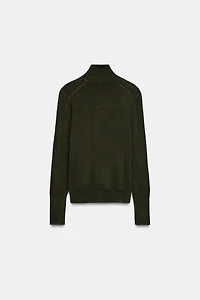 PULL BASIQUE EN MAILLE UNIE