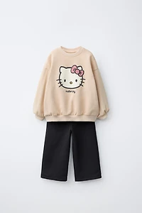 ENSEMBLE EN MOLLETON HELLO KITTY © SANRIO