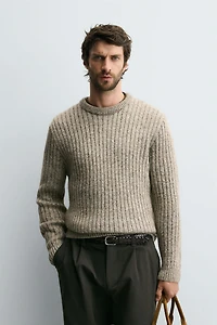 PULL STRUCTURÉ CANNELÉ