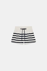 SHORT À RAYURES