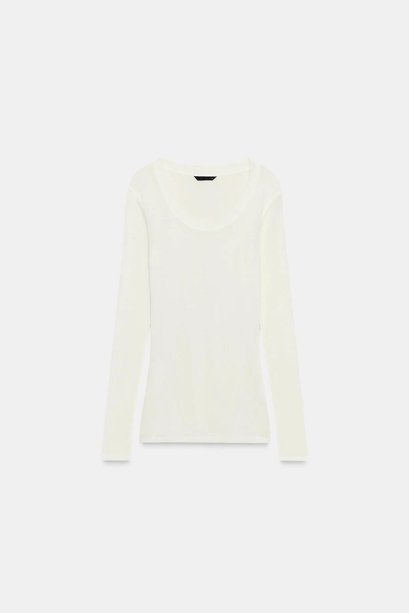 LONG SLEEVE T-SHIRT