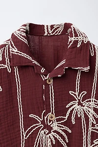 EMBROIDERED PALM TREE TEXTURED SHIRT