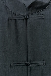 SATIN EFFECT FROG CLASP SHIRT ZW COLLECTION