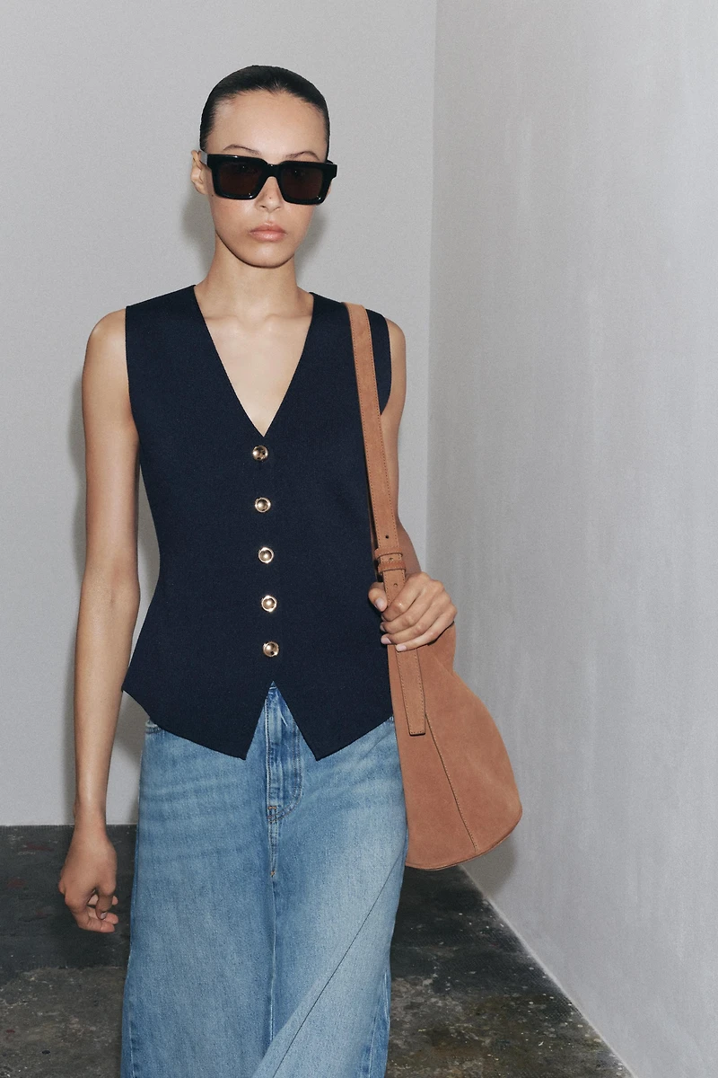 SMOOTH KNIT VEST TOP