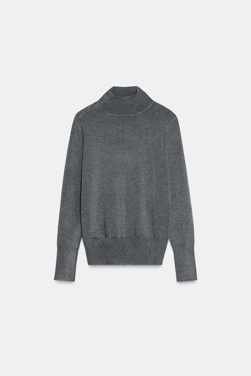 PULL EN MAILLE AVEC BOUTONS