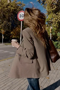 OVERSIZED DOUBLE-BREASTED BLAZER