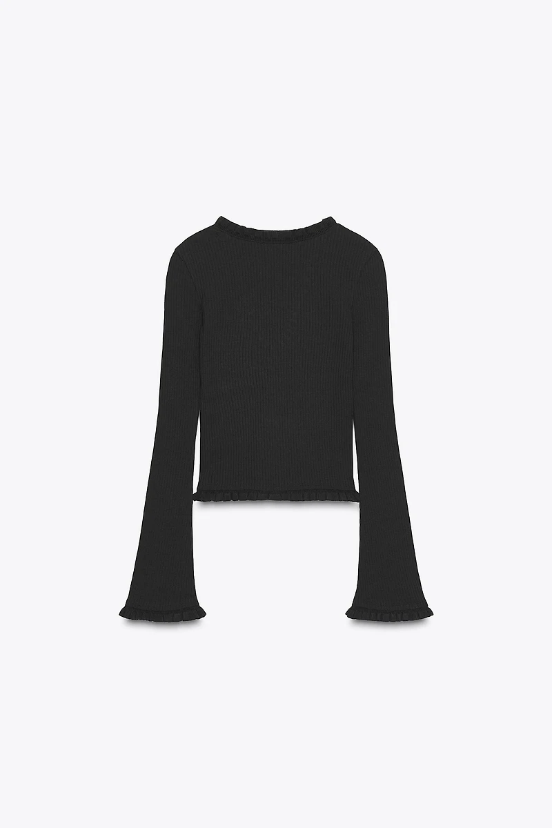 RUFFLED LONG SLEEVE TOP