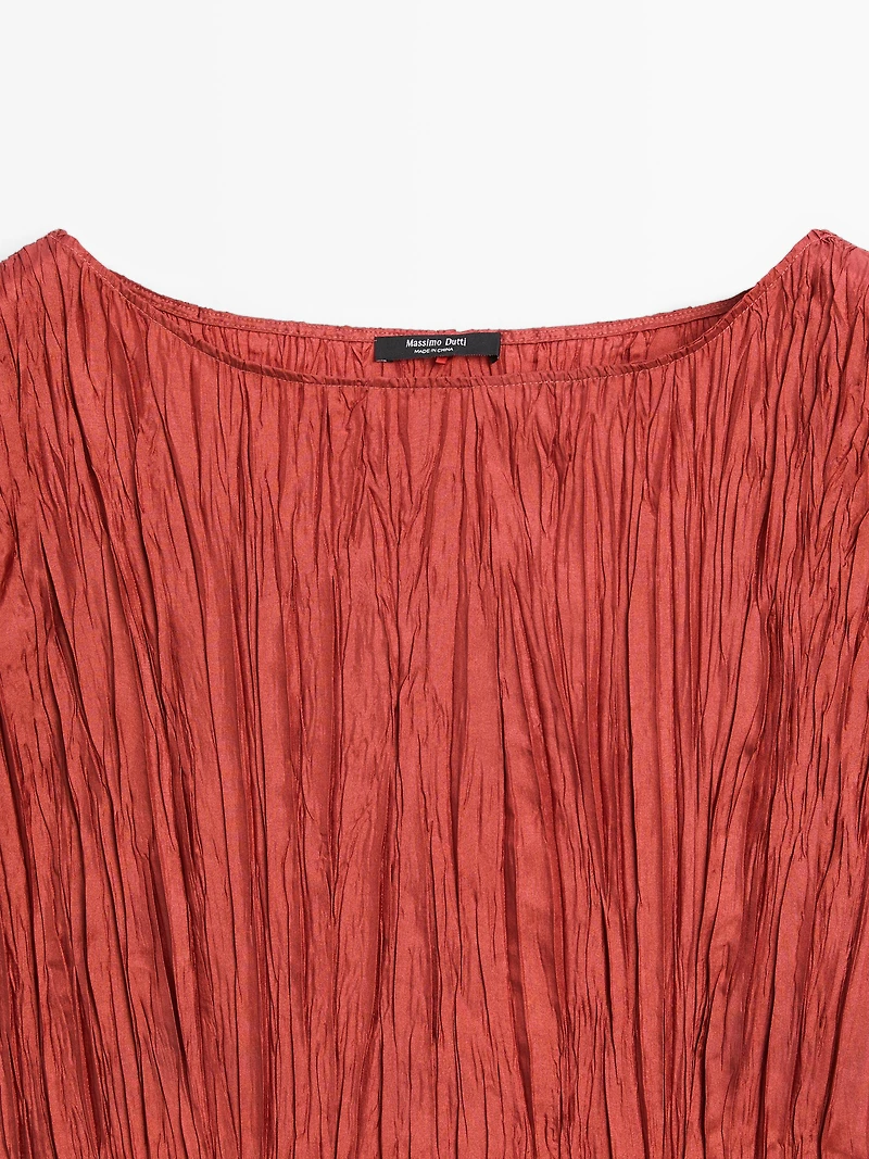 Robe longue plissée satinée