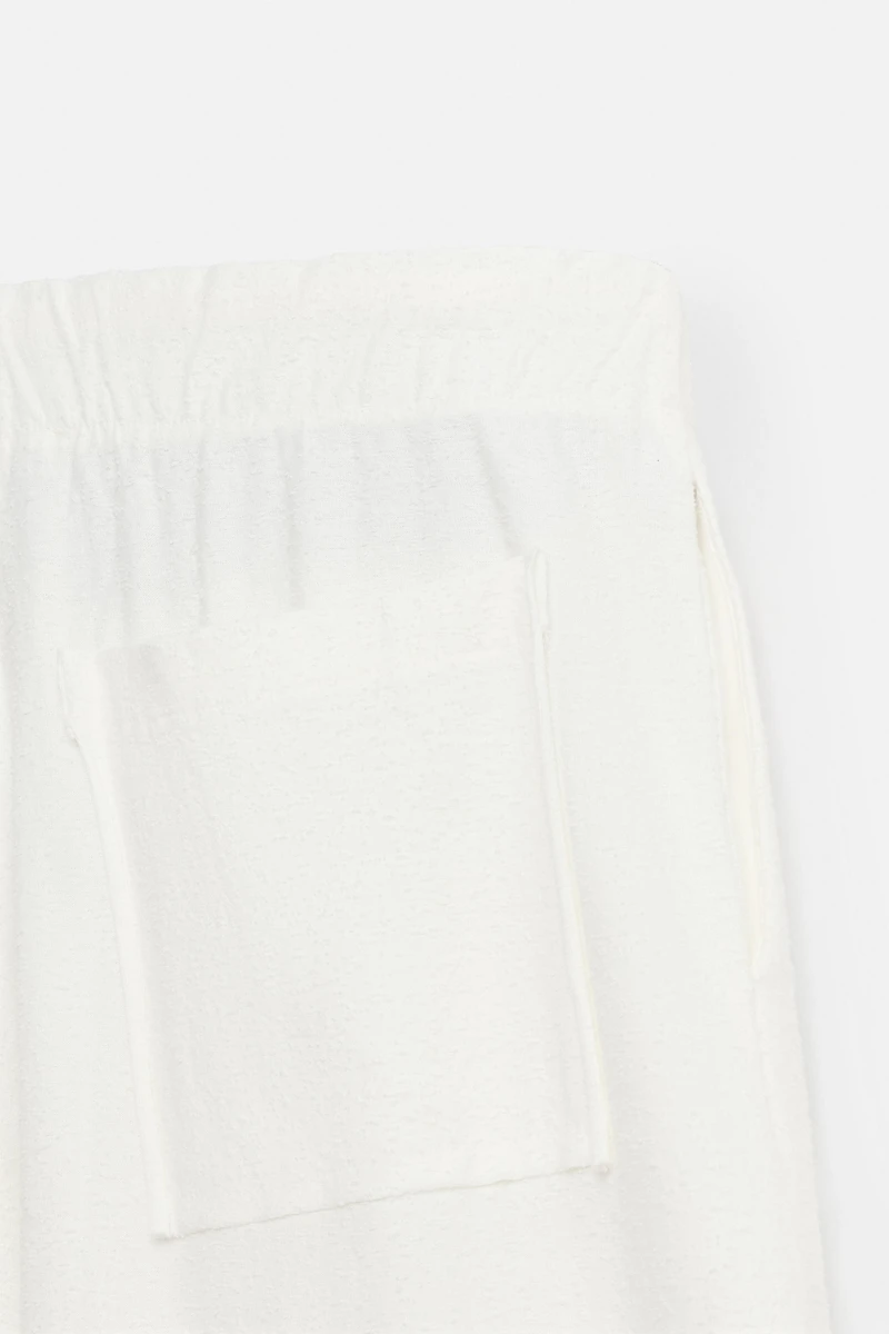 TEXTURED RELAXED FIT PANTS