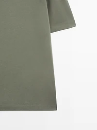 100% cotton medium weight short sleeve T-shirt