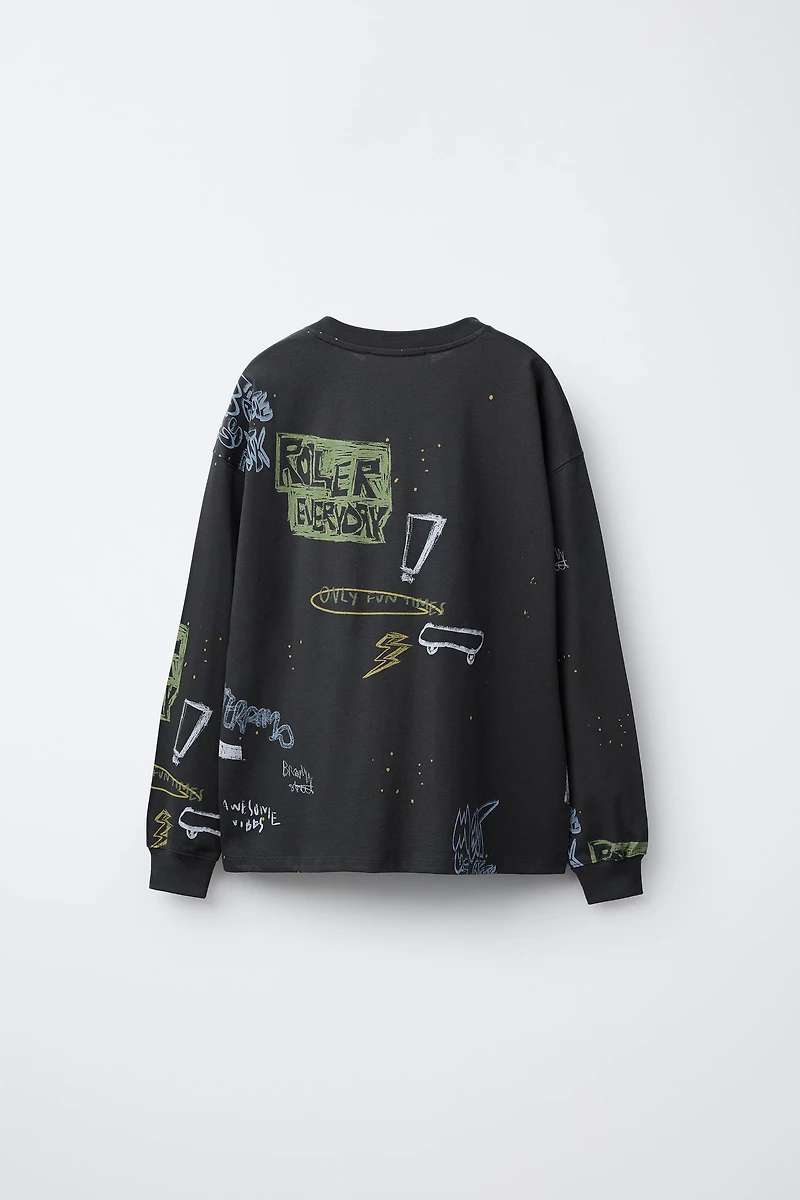 GRAFFITI PRINT T-SHIRT