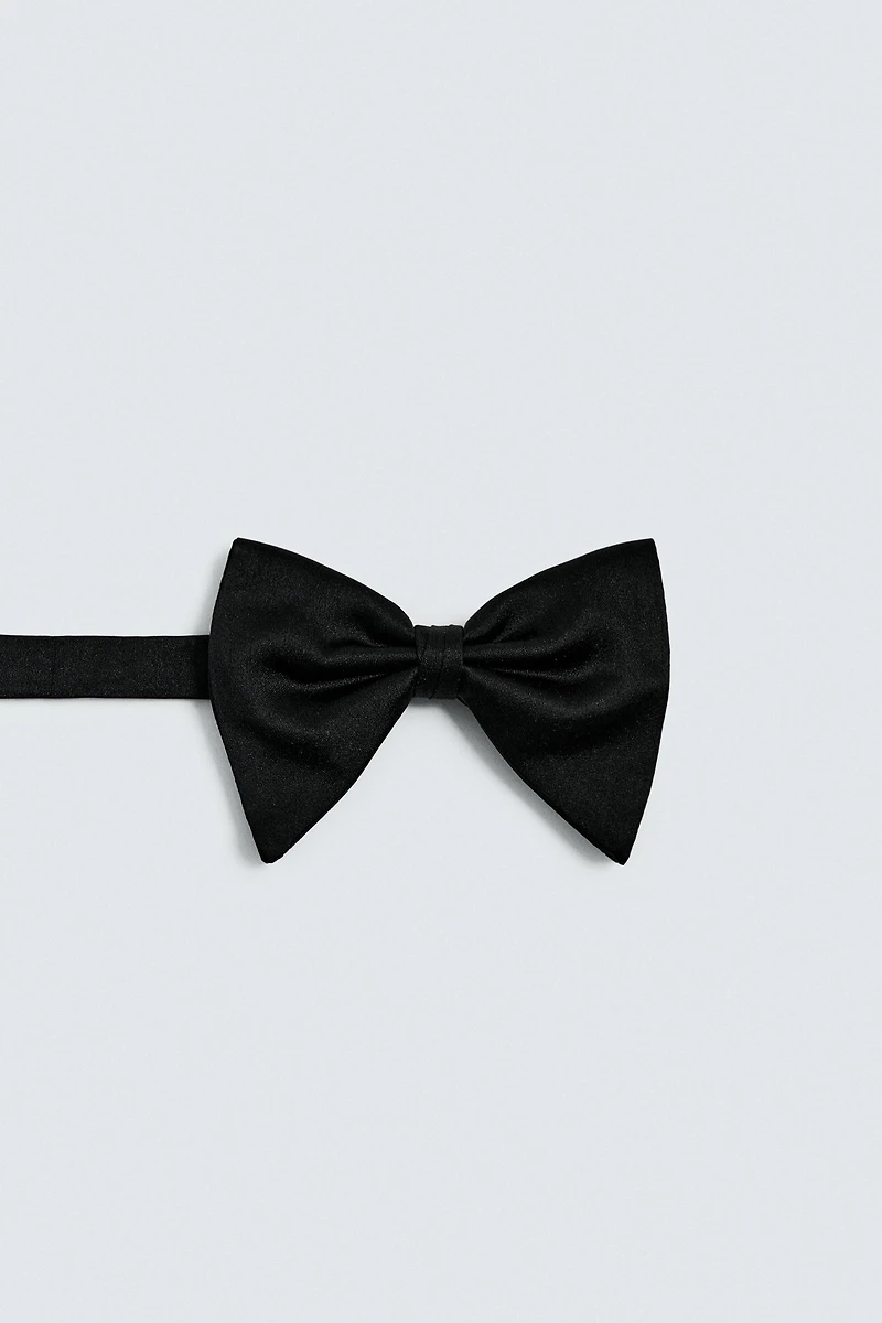 SILK BOW TIE