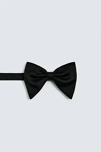 SILK BOW TIE