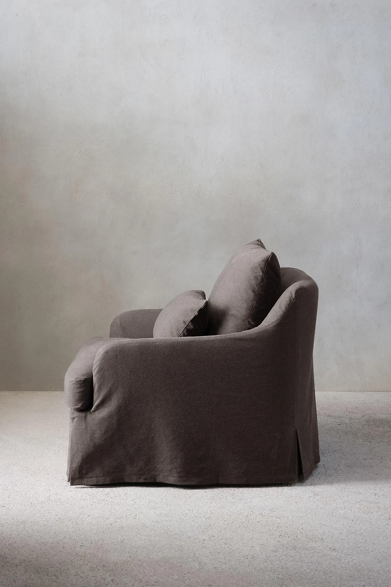 ARMCHAIR 01