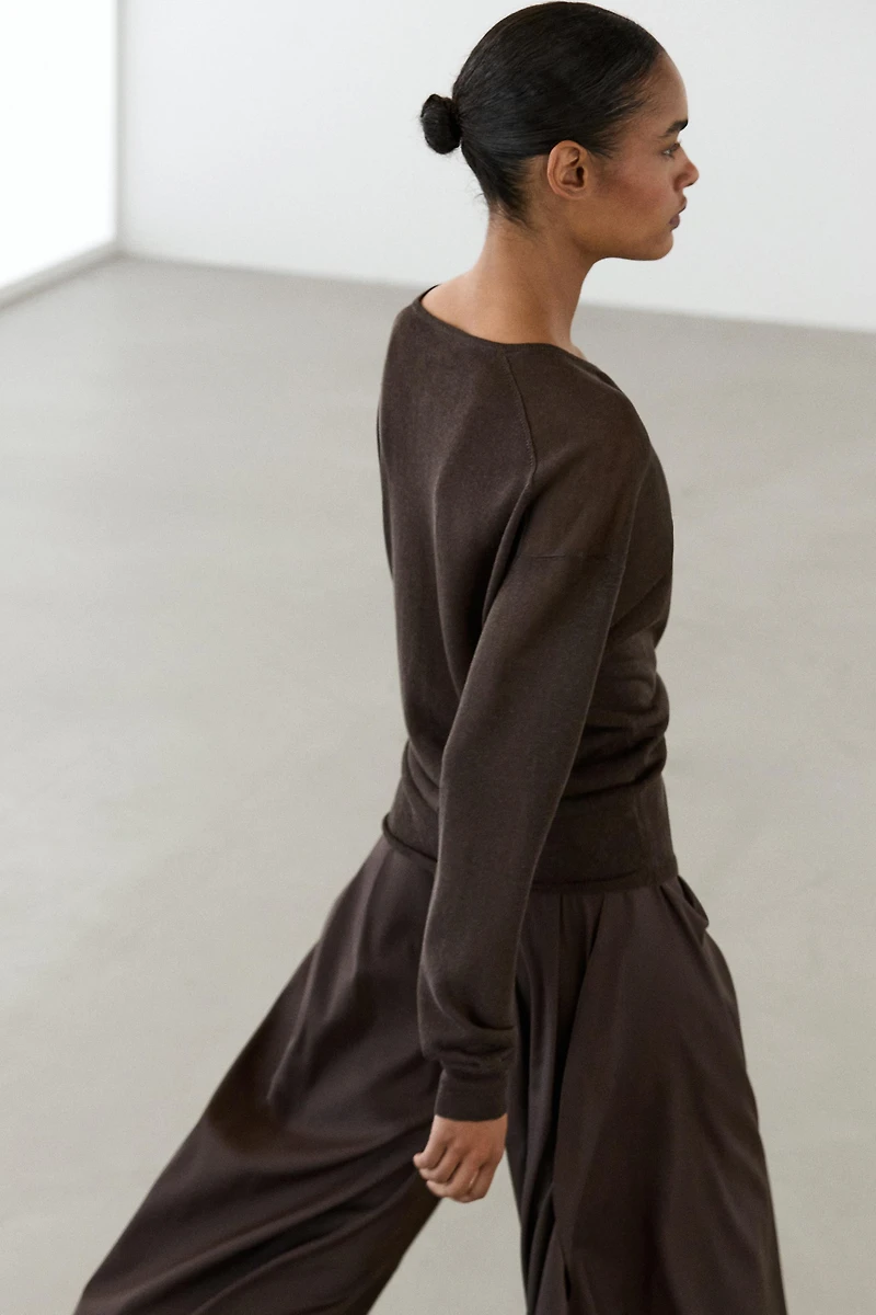 Linen blend cardigan with button detail